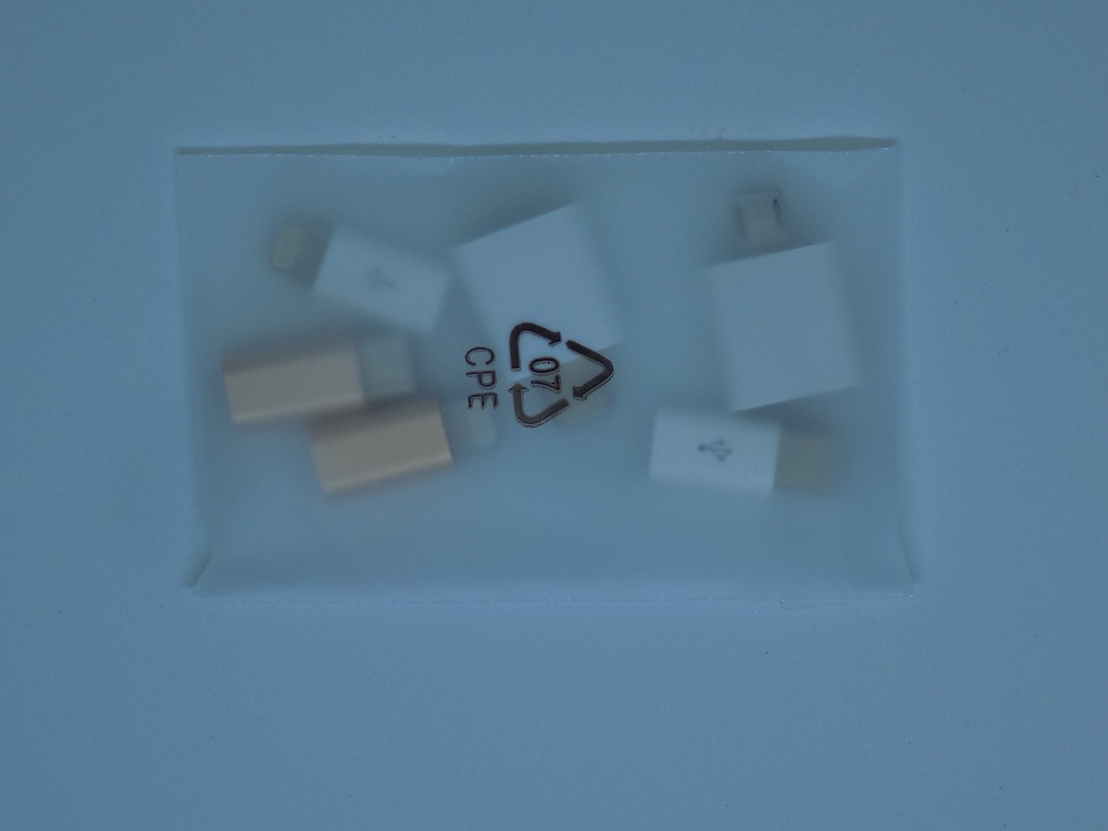 Mobile phone adapter (MicroUSB TO TypeC or MicroUSB TO 8pin&&8Pin to MicroUSB or 8pin to TypeC),Also configure a mobile phone TF card reader,Real shot picture is not beautified