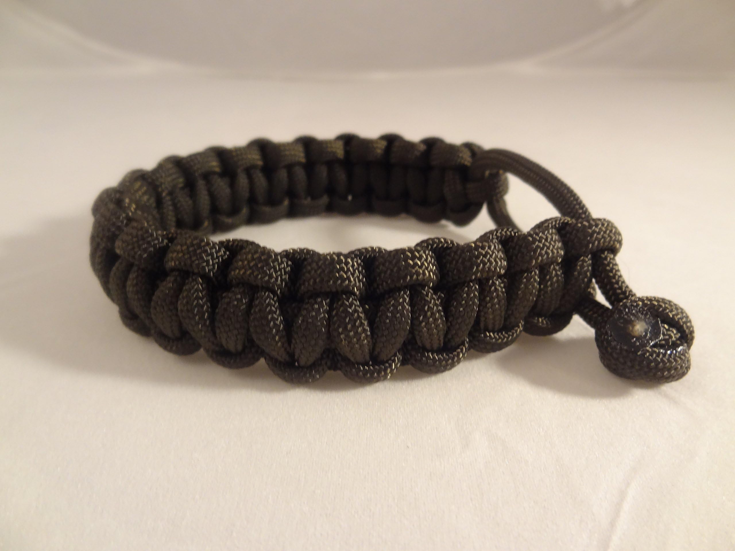 Mad Max Style Adjustable Paracord Bracelet-OD Green -Size Med - 7 -8.5"