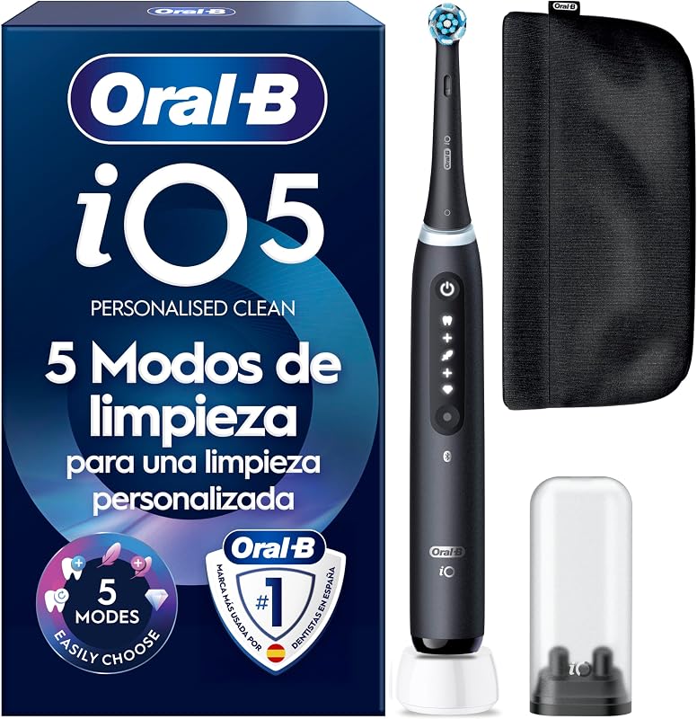 Escova de dentes preta recarregável iO 5, 1 cabeça e caixa de viagem, 1 suporte de carga, 5 modos de escovagem com branqueamento dentário, sensor de pressão, desenhado pela Braun