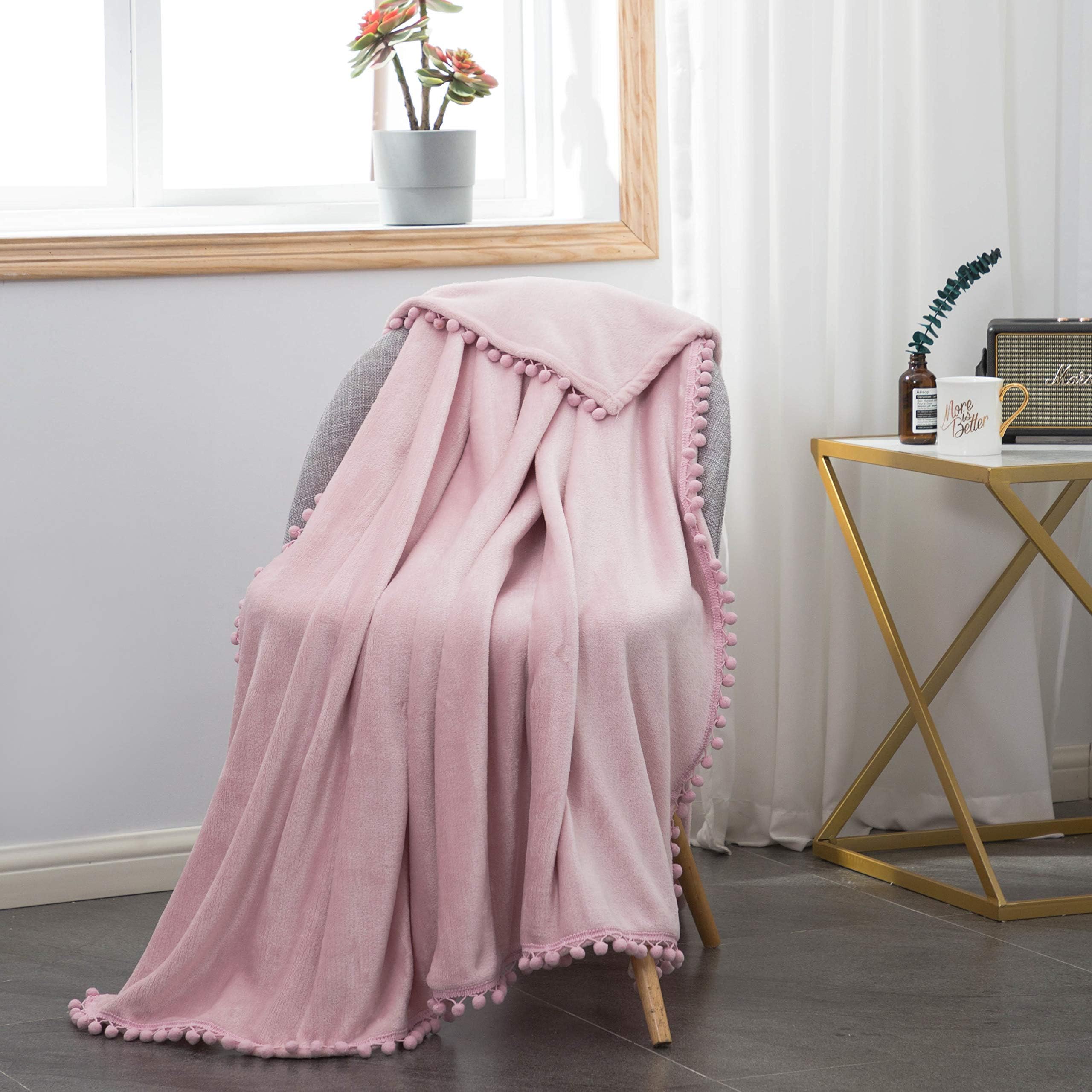 Mohap Flannel Blanket Twin Pink Pompom Ball 300 GSM Super Warm and Soft for Couch, Bed, Seat, Travel, Multifunction