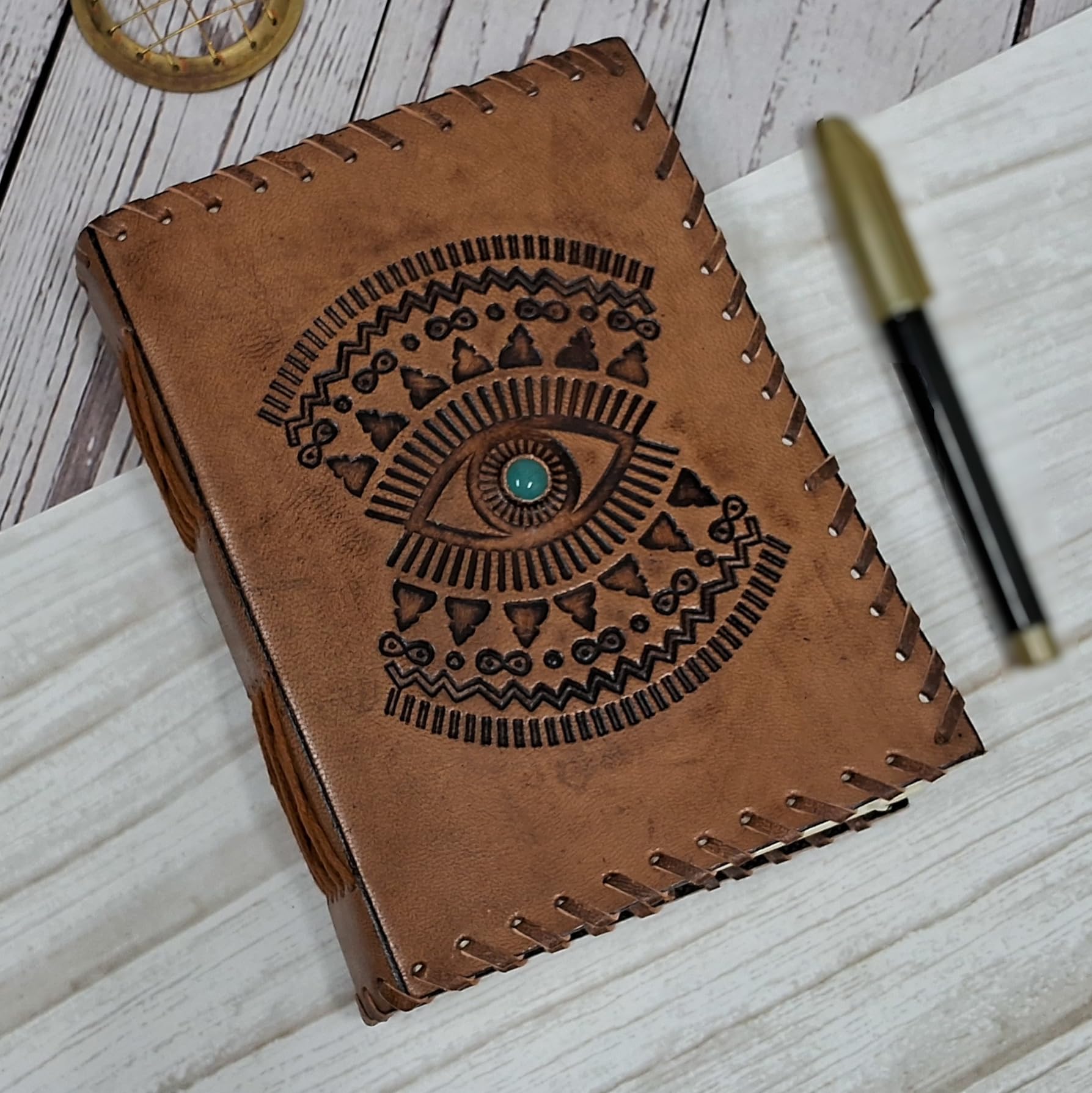 Purpledip Leather Journal 'The Eye': Vintage Design Diary Notebook (12450)
