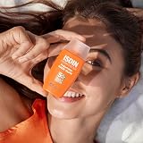 ISDIN Fotoprotector Fusion Water MAGIC GLOW SPF 30 Facial Sunscreen Ultra-Light view 2