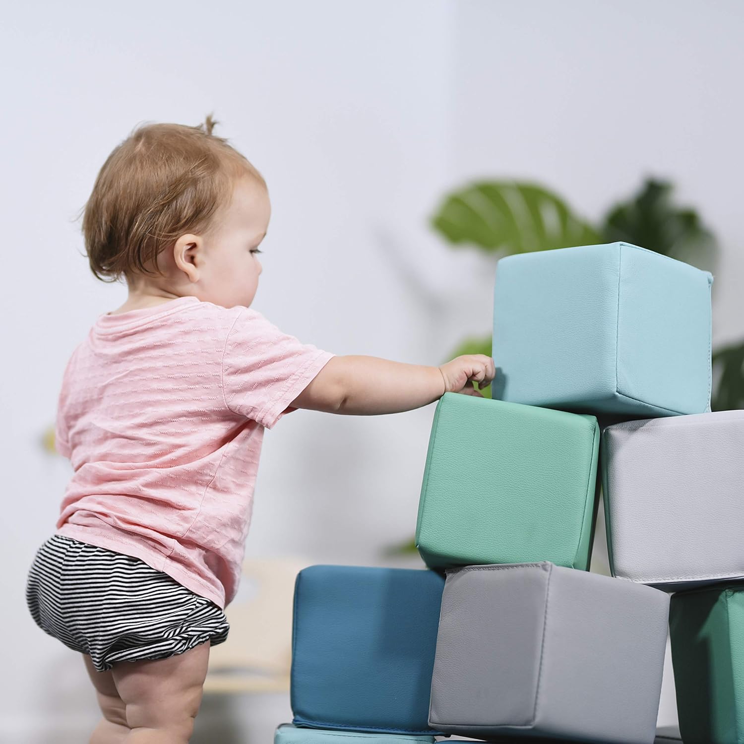 ECR4Kids Softzone Patchwork Toddler Play Mat with 12 Soft Blocks, Contemporary: Industrial & Scientific