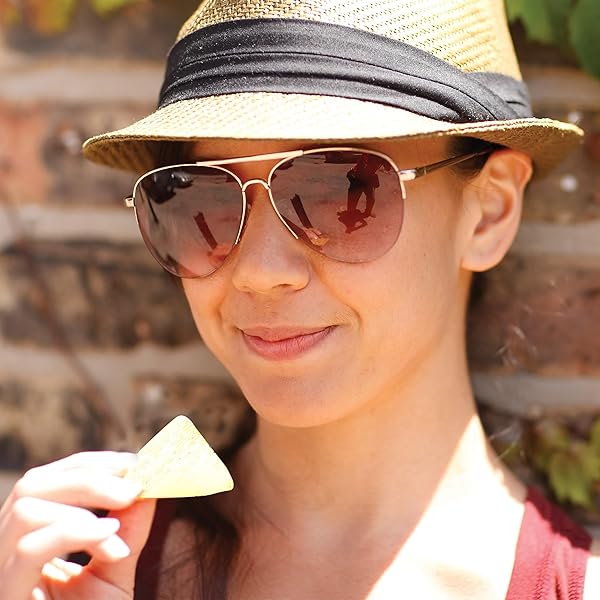 TRISCUIT THIN CRISPS PARMESAN GARLIC WHOLE GRAIN WHEAT CRACKERS, LUNCH SNACKS, SNACK CRACKERS, 7.1 OZ