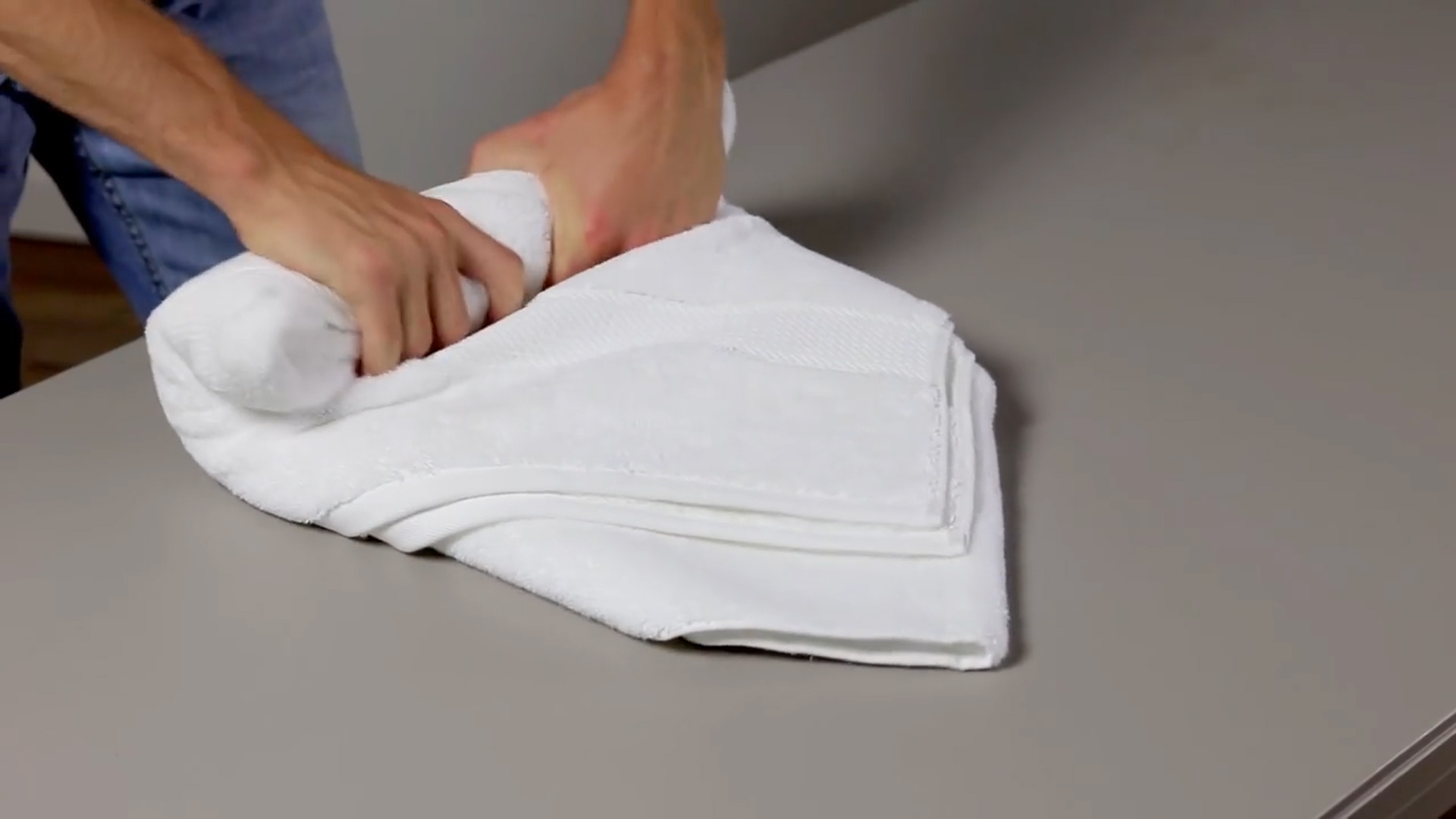 How to Roll your Towels like a Spa Pricepulse