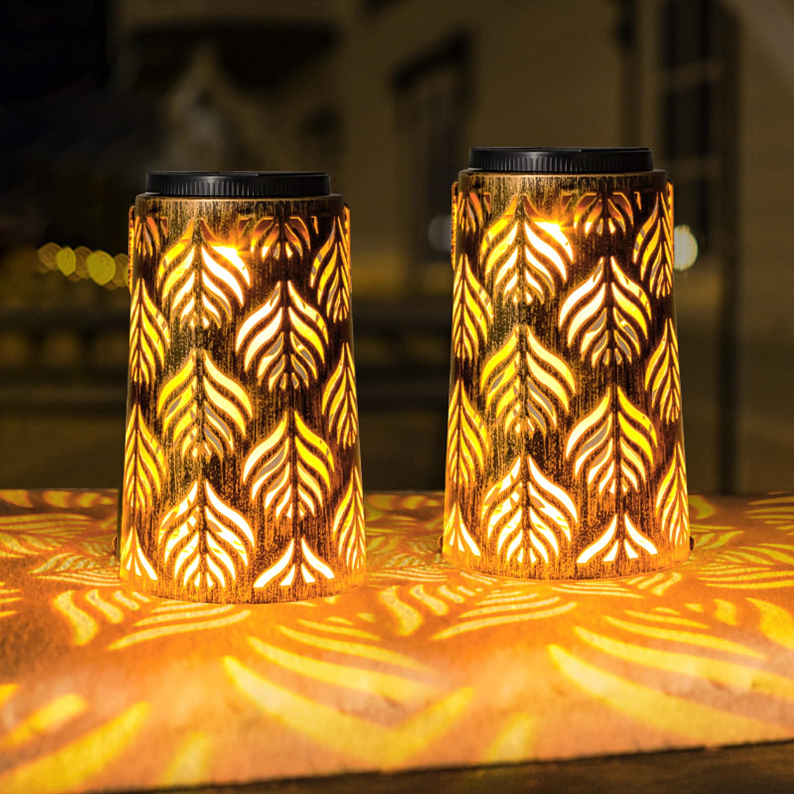 TOTHDATE 2PCS Solar Garden Lanterns Light, White and Amber Light Retro Lantern Light Hanging Solar Lights Outdoor for Garden Yard Patio Terrace