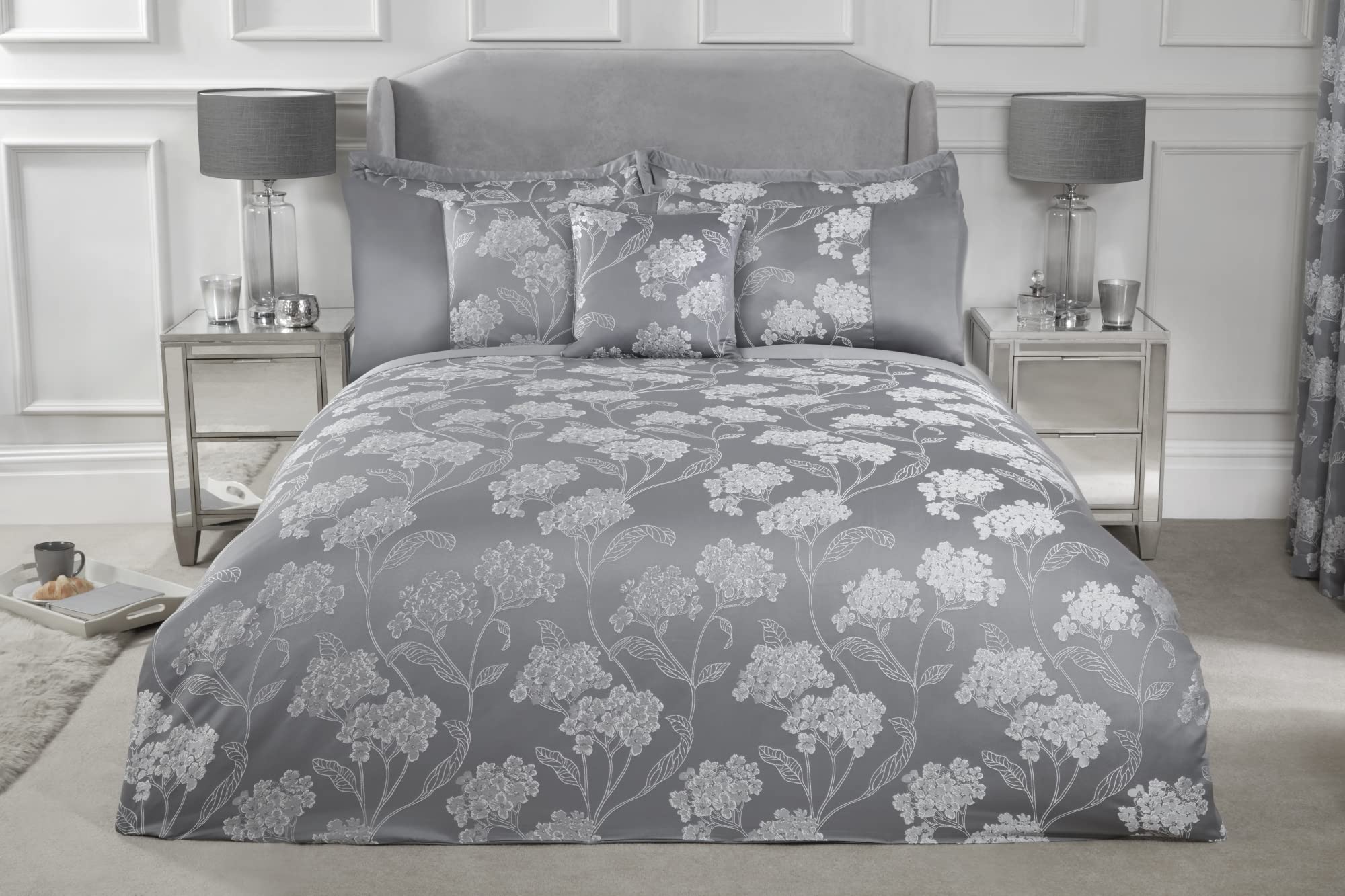 Emma Barclay Blossom - Embellished Jacquard Duvet Set in Silver - Single