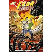 Amazon.com: Fear Agent Deluxe Volume 1: 9781534326606: Remender