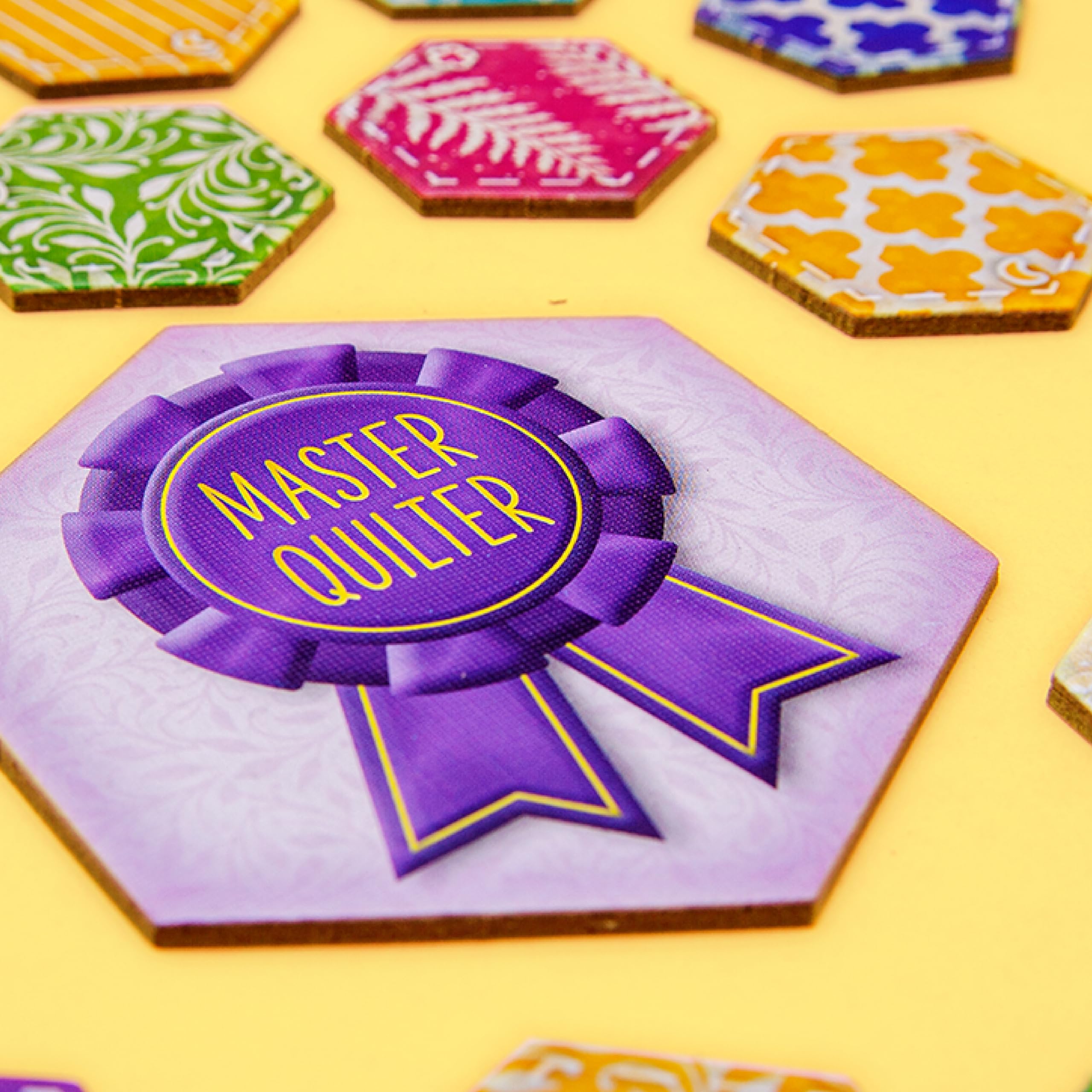 AEG & Flatout Games | Calico - Award Winning Board Game for the Whole Family | From the Creators of Cascadia | Easy to Learn | Quick to Play | Make Quilts and Attract Cats! | Ages 10 and up