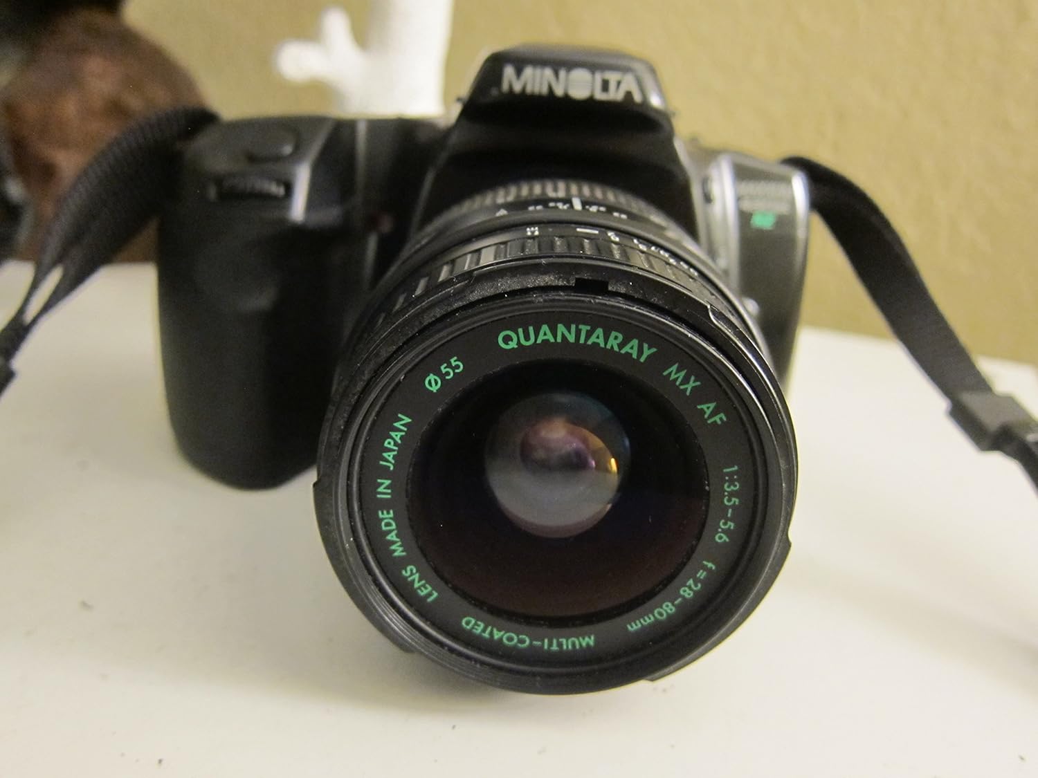 Amazon.com : Minolta Maxxum RZ430si 35mm Auto Focus SLR Camera with 35-70  Lens Zoom and QD : Slr Film Cameras : Camera & Photo
