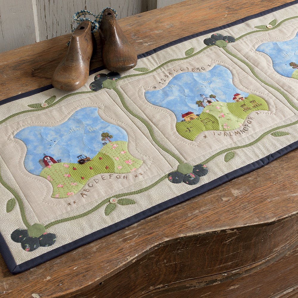 Small Wonders: Tiny Treasures to Fuse, Embroider, and Enjoy: Serena Boffa  Soda: 9781604688924: Amazon.com: Books