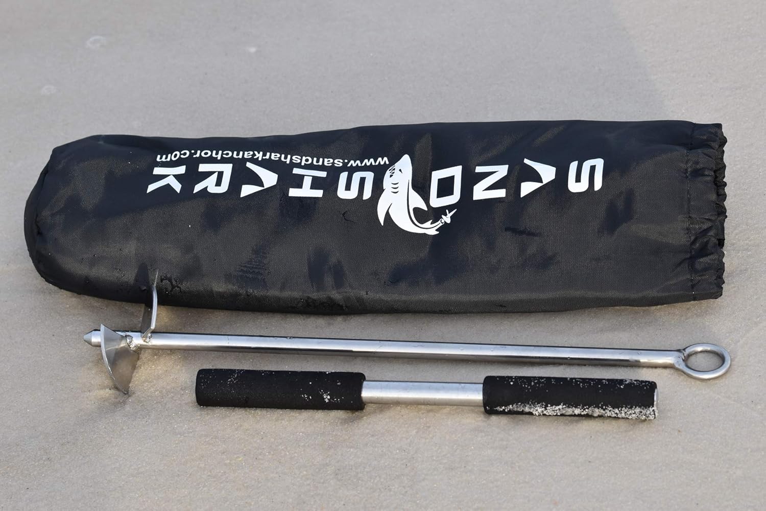 SandShark Lite 18" Sand Anchor, Tested & Proven to Hold Watercraft Secure, Auger to The Beach or Sandbar for Jet Ski, PWC, Pontoon, Kayak, Canoe (Stainless Steel) 18 in w/Padded Case (No Bungee Line) : Sports & Outdoors
