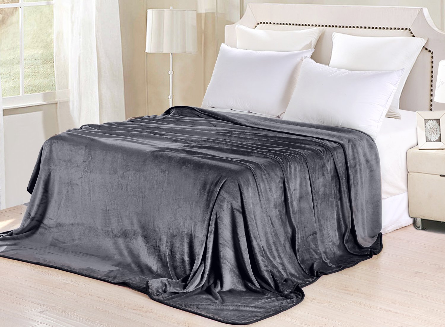 Balichun Luxury 330 GSM Fleece Blanket Super Soft Warm Fuzzy