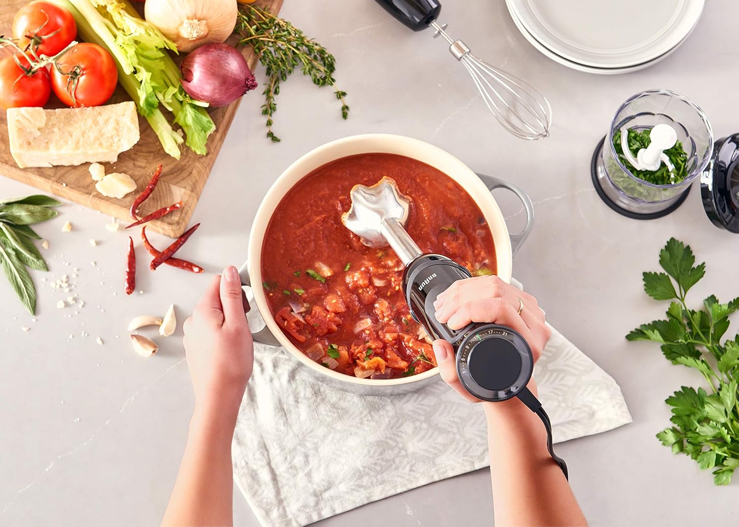 Braun 3-in-1 Immersion Hand Blender, Powerful 400W Stainless Steel Stick Blender, 21-Speed + 1.5-Cup Food Processor, Whisk, Beaker, High Quality, Easy to Clean, MultiQuick MQ5025: Kitchen & Dining