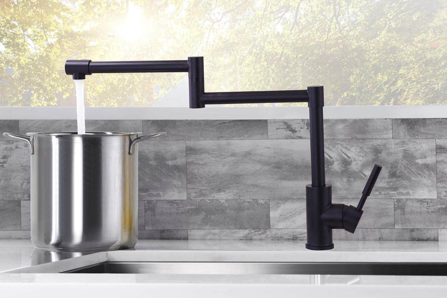 Avola Black Modern Single Handle 2 Joints Free Rotating SUS304