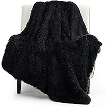 Amazon.com: Bedsure - Manta de piel sintética color negro, peluda ...