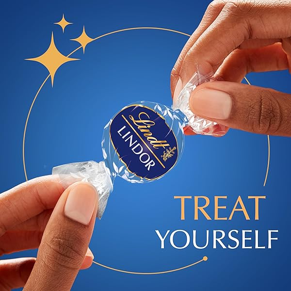 LINDT LINDOR COOKIES AND CREME WHITE CHOCOLATE CANDY TRUFFLES WITH SMOOTH, MELTING TRUFFLE CENTER, 25.4 OZ., 60 COUNT