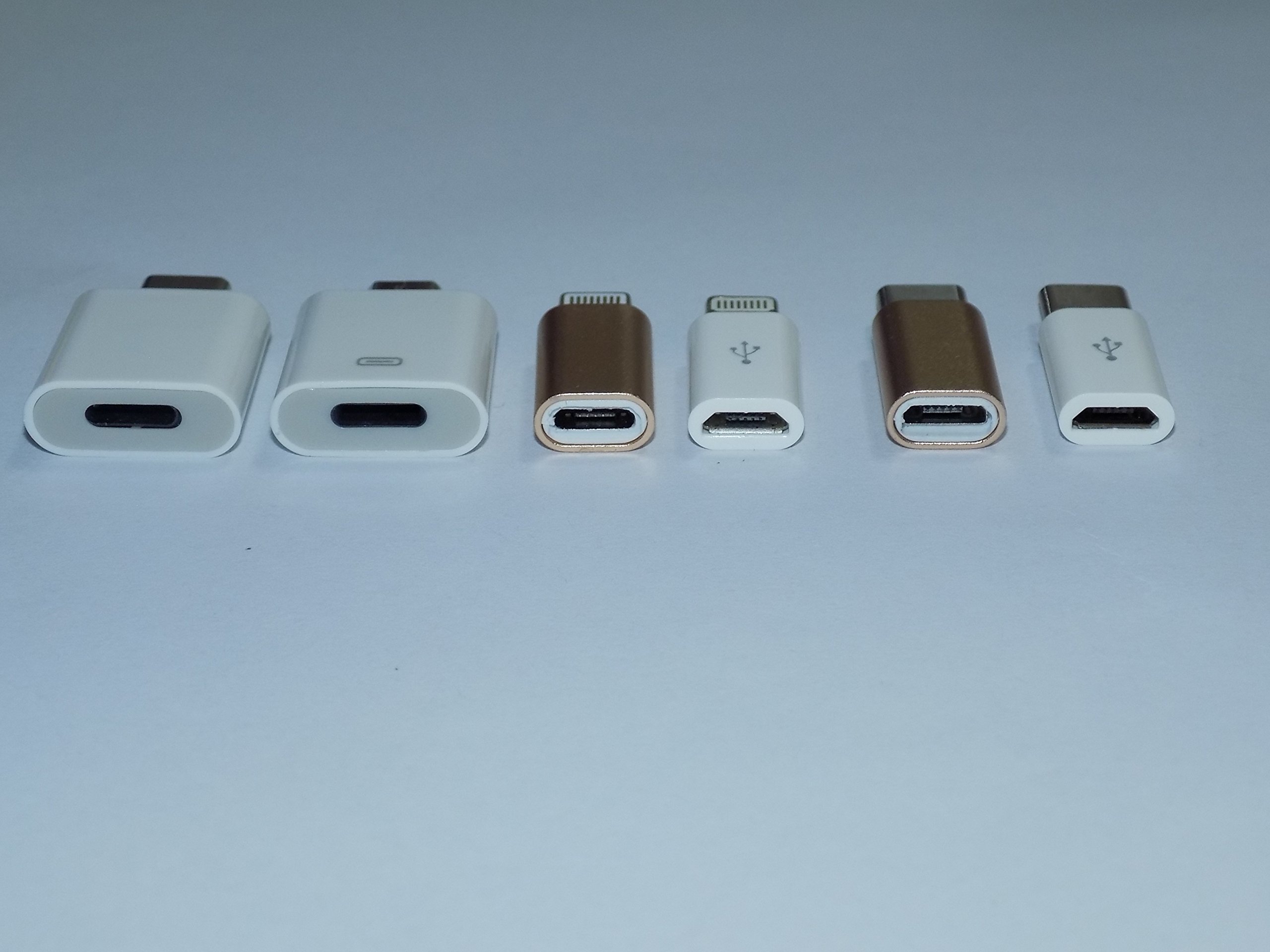 Mobile phone adapter (MicroUSB TO TypeC or MicroUSB TO 8pin&&8Pin to MicroUSB or 8pin to TypeC),Also configure a mobile phone TF card reader,Real shot picture is not beautified