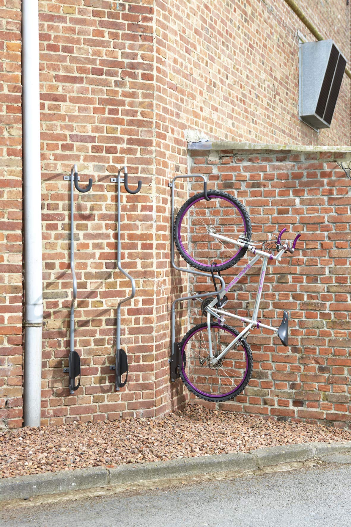 mottez bike pedal wall mount