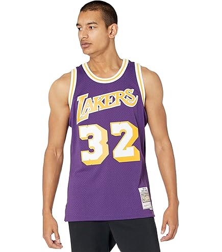 Amazon.com : Mitchell & Ness Los Angeles Lakers Mens Jersey 32
