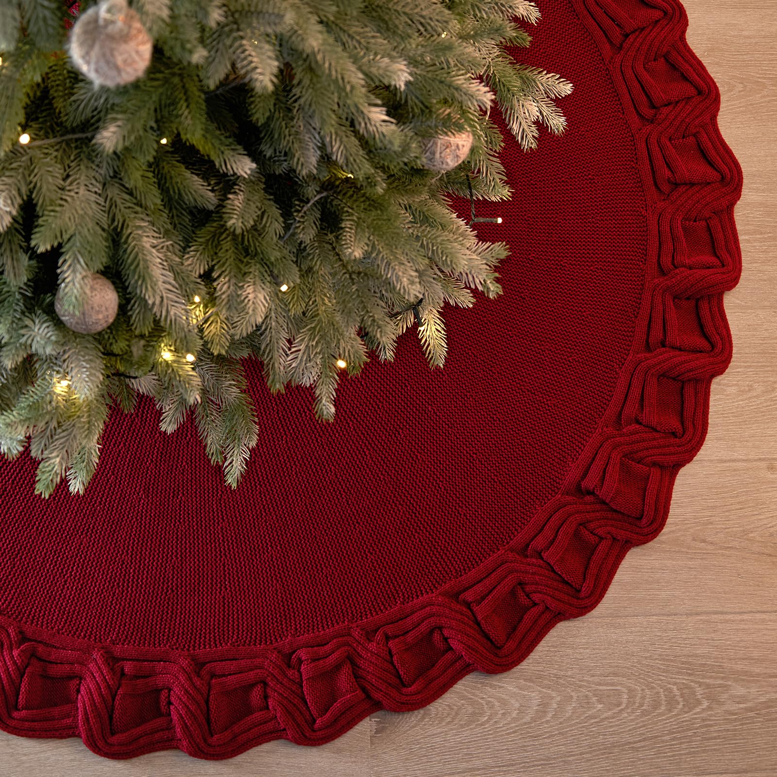 DEMIUKO Large Christmas Tree Skirt Red Xmas Tree Base Cover Mat 48inch Knitted Tree Skirt with 3D Petals Ruffled Edge Woven Pine Tree Floor Mat Christmas Tree Decorations for Home Party Festival