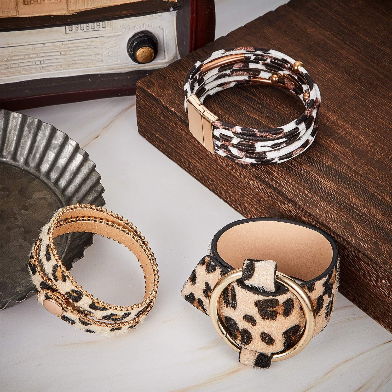 Hicarer 5 Pieces Leopard Tube Bracelet Multilayer Leather Cuff Bracelet Boho Leopard Wrap Bracelet: Jewelry