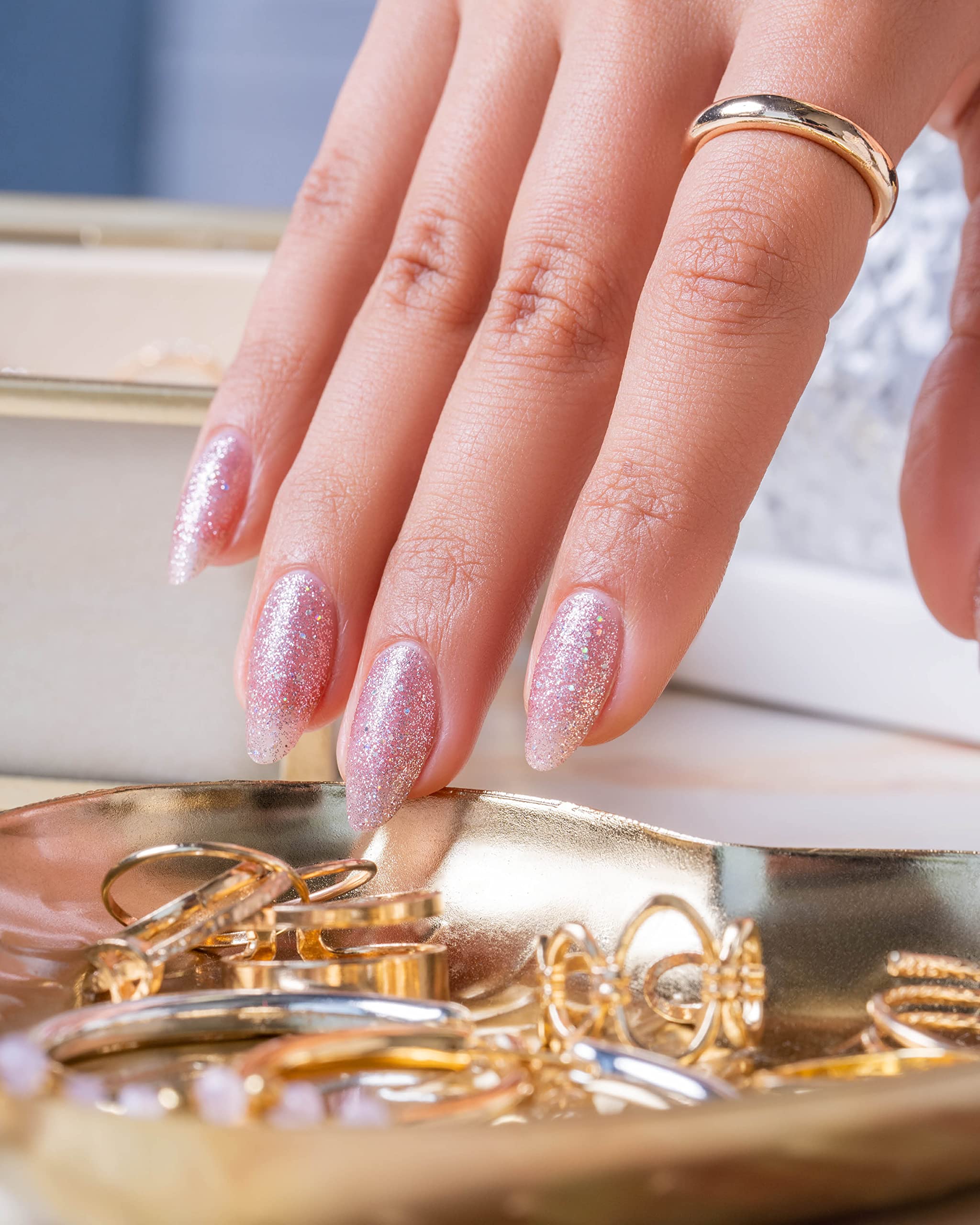 Gelish MINI June Bride - Soak Off Polish, Long-Lasting, Vibrant Color, Professional Quality, High Shine, Chip-Resistant, 0.3 oz. - Image 4