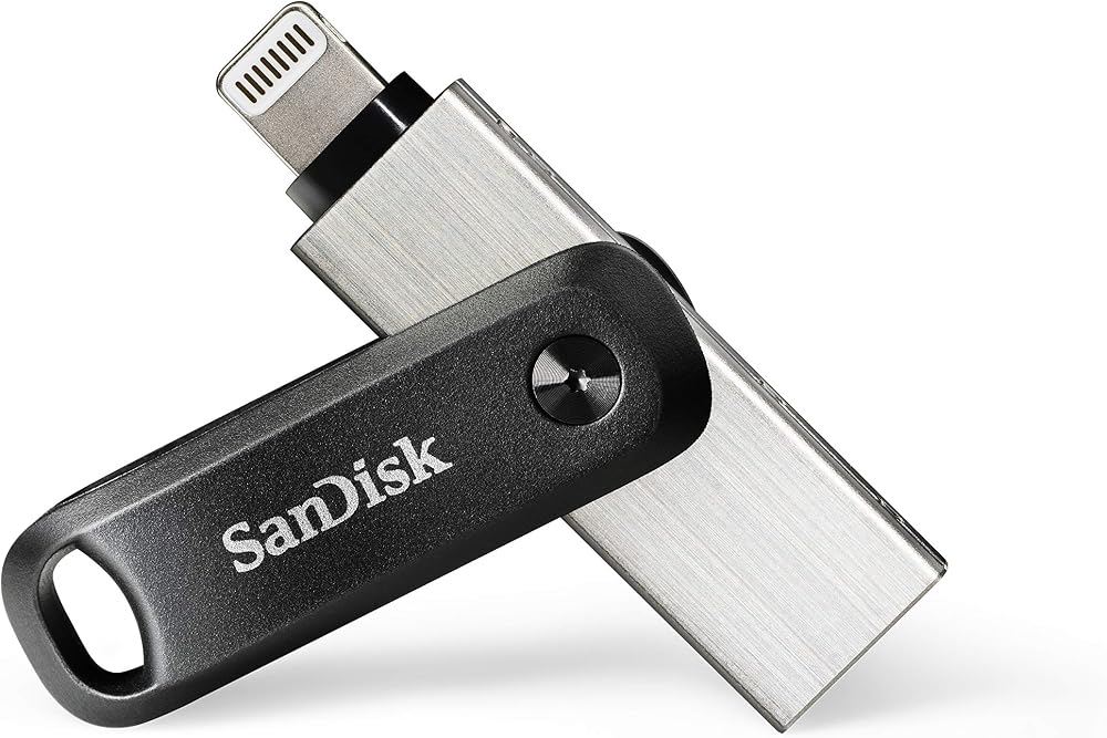 SanDisk iXpand Go 128GB Flash Drive with Lightning USB 3.0 Dual Drive