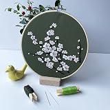 Myfelicity Embroidery Kit 3 Flower Pattern Sets with Cloths Threads Needles Hoop view 4