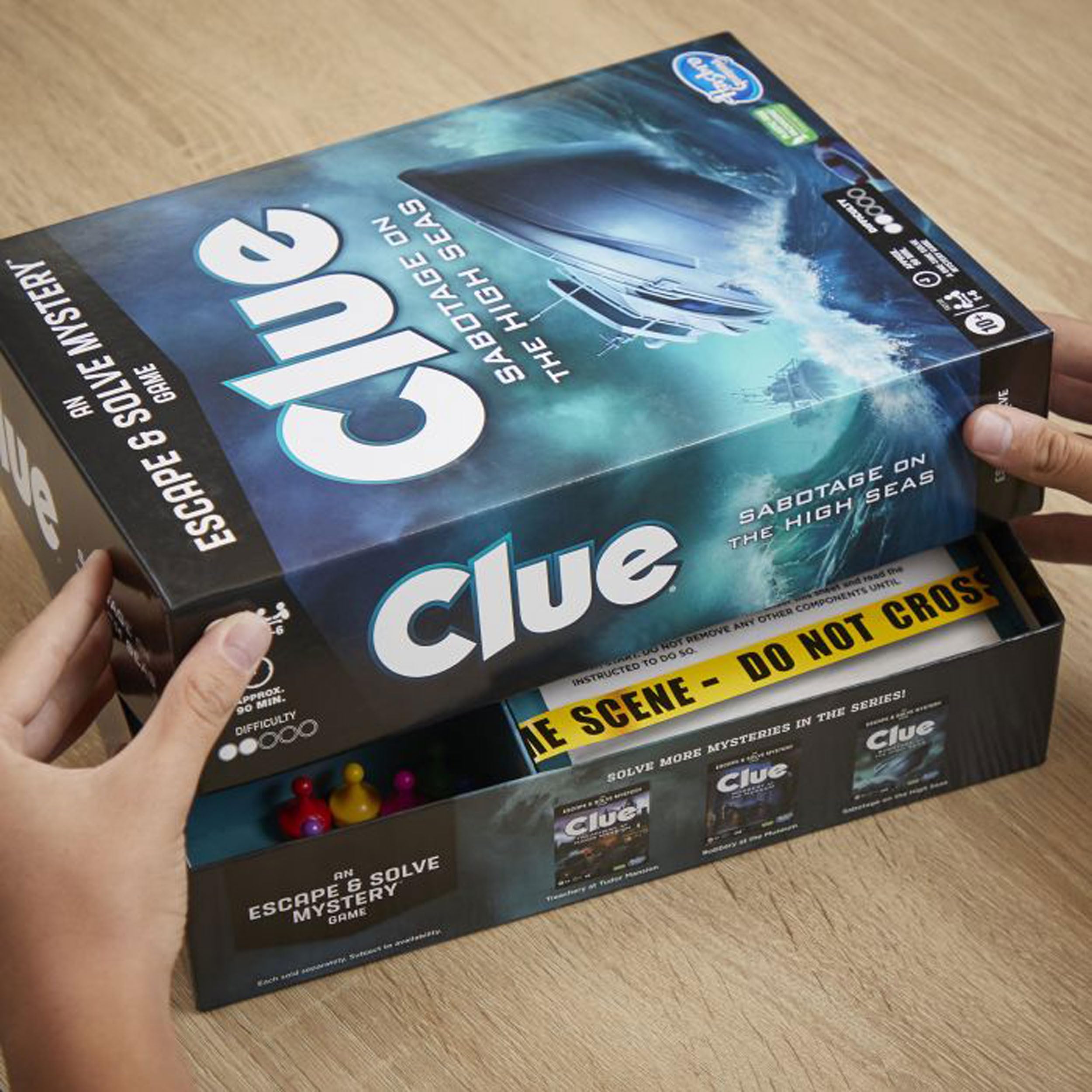 Hasbro Gaming Cluedo Board Game Sabotage on the High Seas, Cluedo Crime and Puzzle Game, Cooperative Family Game, Escape Room Game