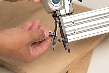 Makita AF505N featured image 3