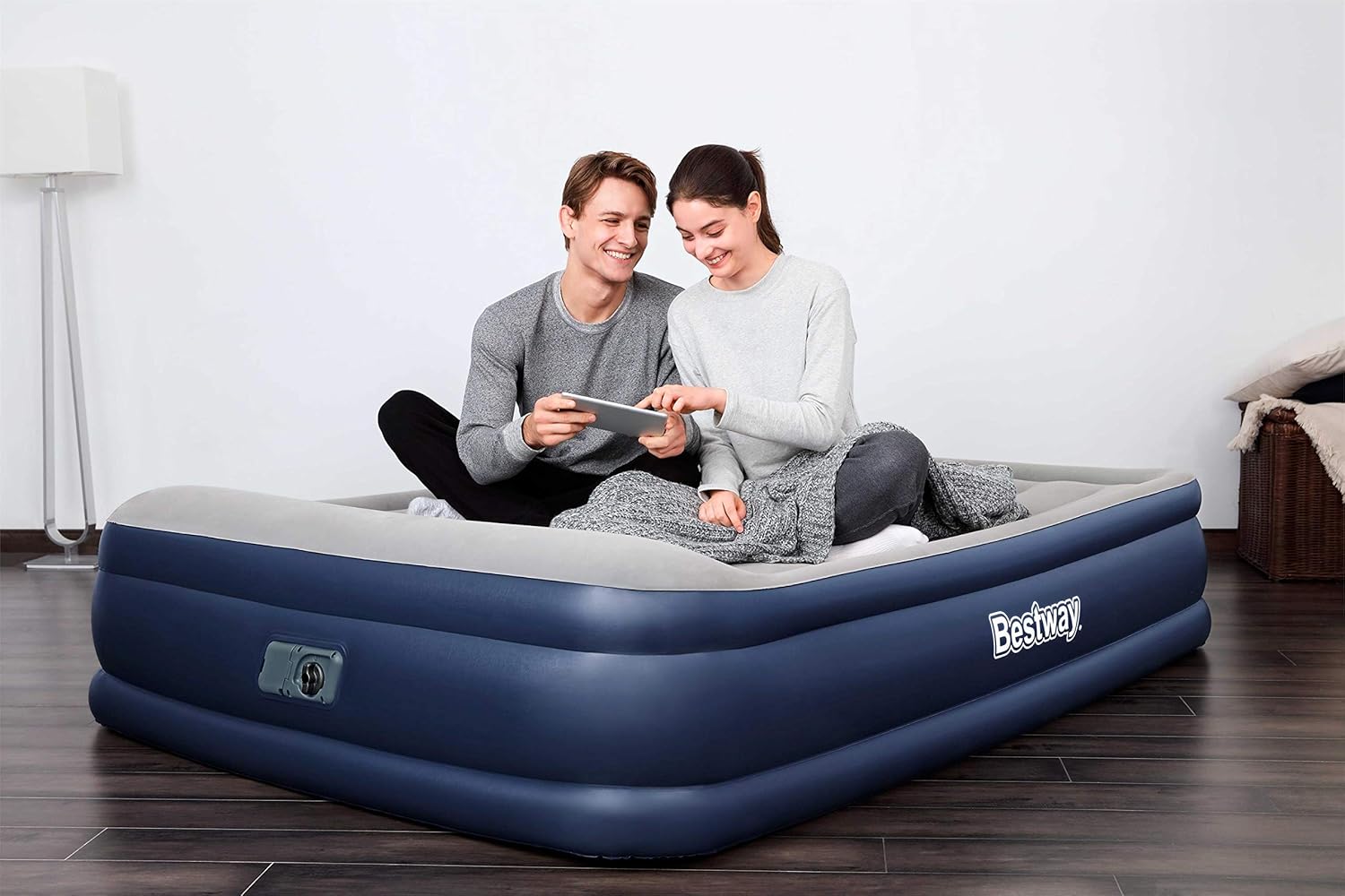 deep double airbed