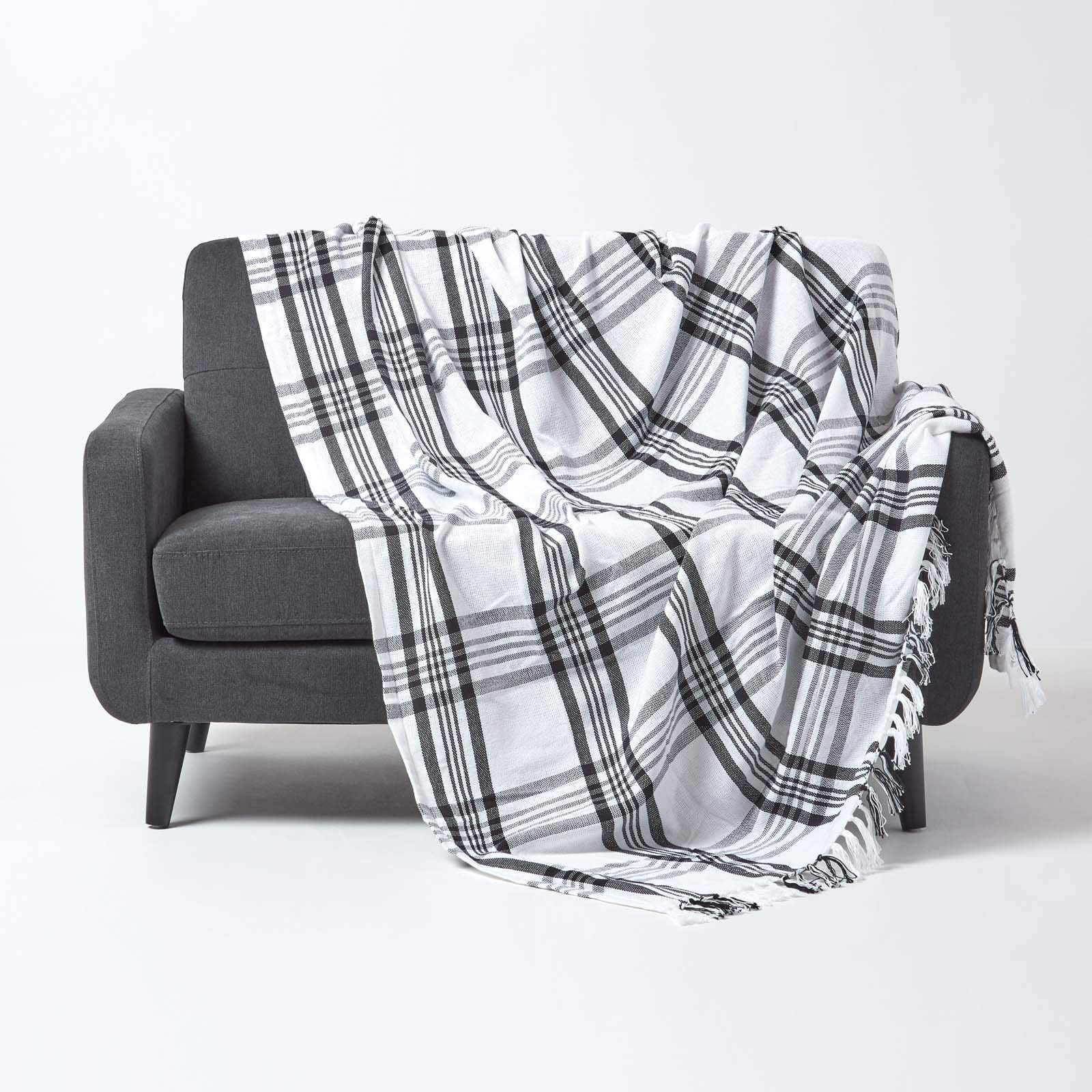 HOMESCAPES Large White & Black Tartan Throw 90 x 100 Inches or 228cm x 254cm, 100% Cotton Sofa throw for Most 3 Seater Settees and Sofas