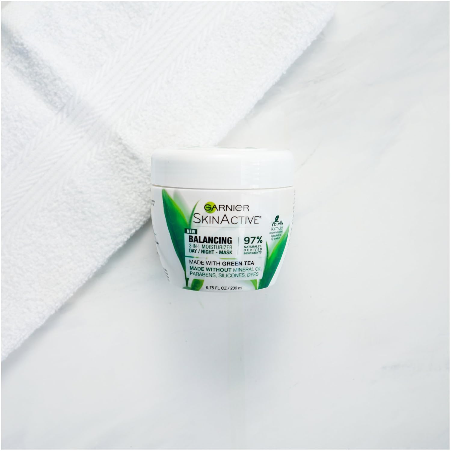 Garnier SkinActive 3-in-1 Face Moisturizer with Green Tea, Oily Skin, 6.75 fl. oz.: Beauty