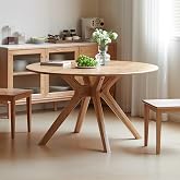 YESWOOD 43.3&rsquo;&rsquo; Solid Wood Round Dining Table for 4, Oak Rustic Kitchen Table with Intersecting Pedestal Base, Farmhouse Circle Dinner Table for Dining Room, Living Room, Office, Natural
