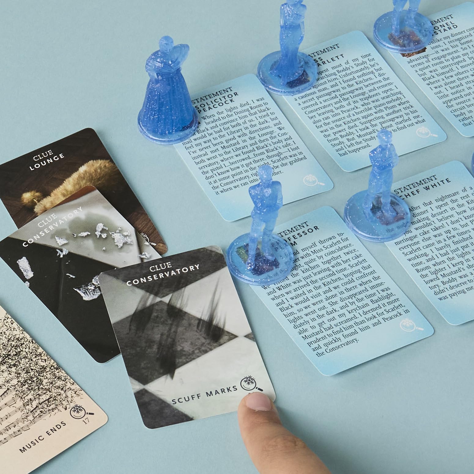 Clue Advent Calendar: Secrets Under Snowfall | 24 Days | Family Mystery Games | with 6 Winter-Themed Tokens and Surprise | Ages 10+ | 1+ Players