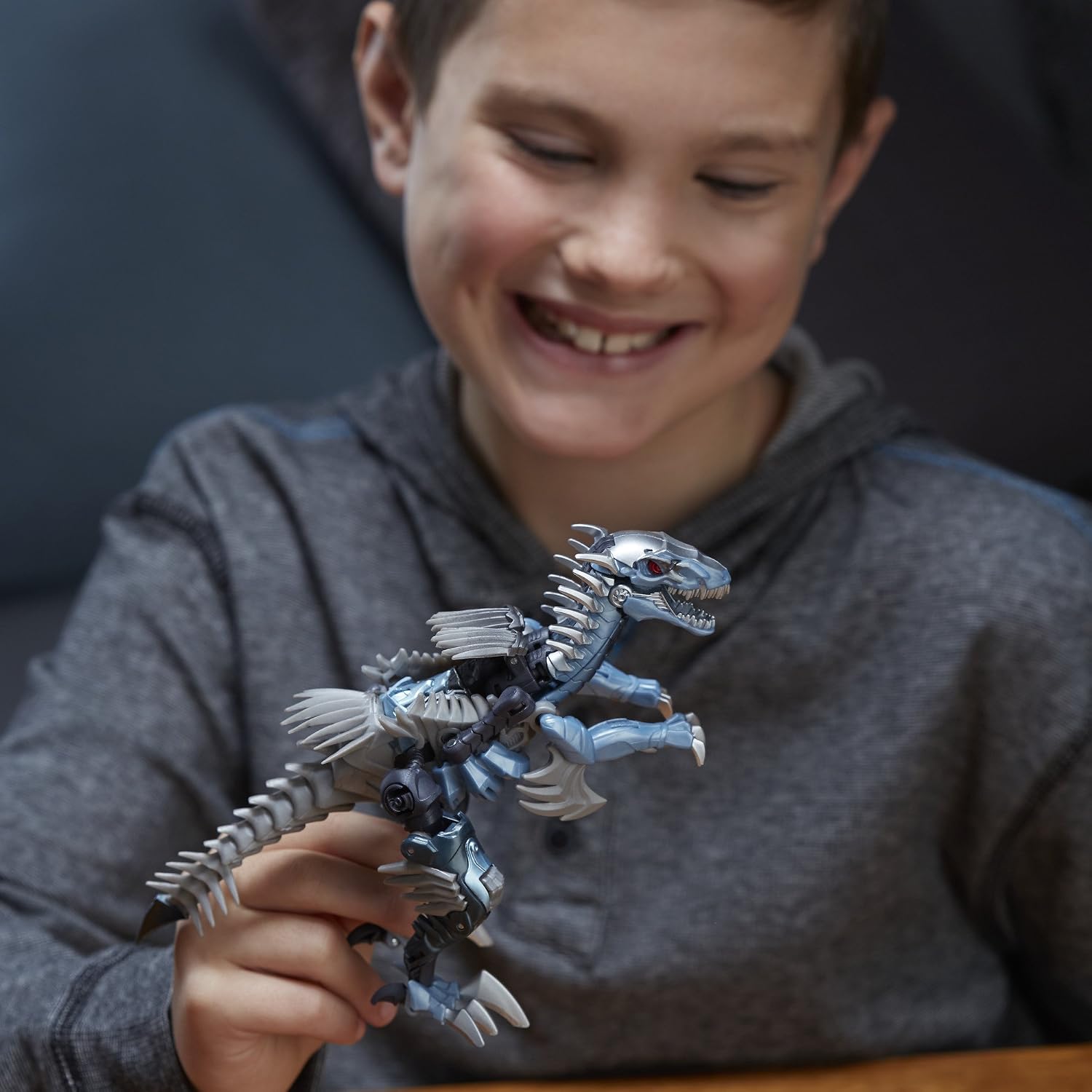 Transformers The Last Knight Premier Edition Deluxe Dinobot Slash
