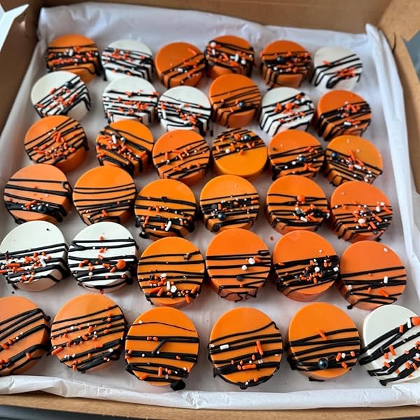 TWISWEET HALLOWEEN SPRINKLES, PUMPKIN SPRINKLES FOR CAKE DECORATING, EDIBLE CANDY GHOST BAT SUGAR SPRINKLE MIX, BLACK AND ORANGE BAKING CANDY BULK, CUPCAKE TOPPER COOKIE ICE CREAM CAKE DECORATIONS, HALLOWEEN SCARY THEME TRICK OR TREAT PARTY SUPPLIES (130G/4.58OZ)
