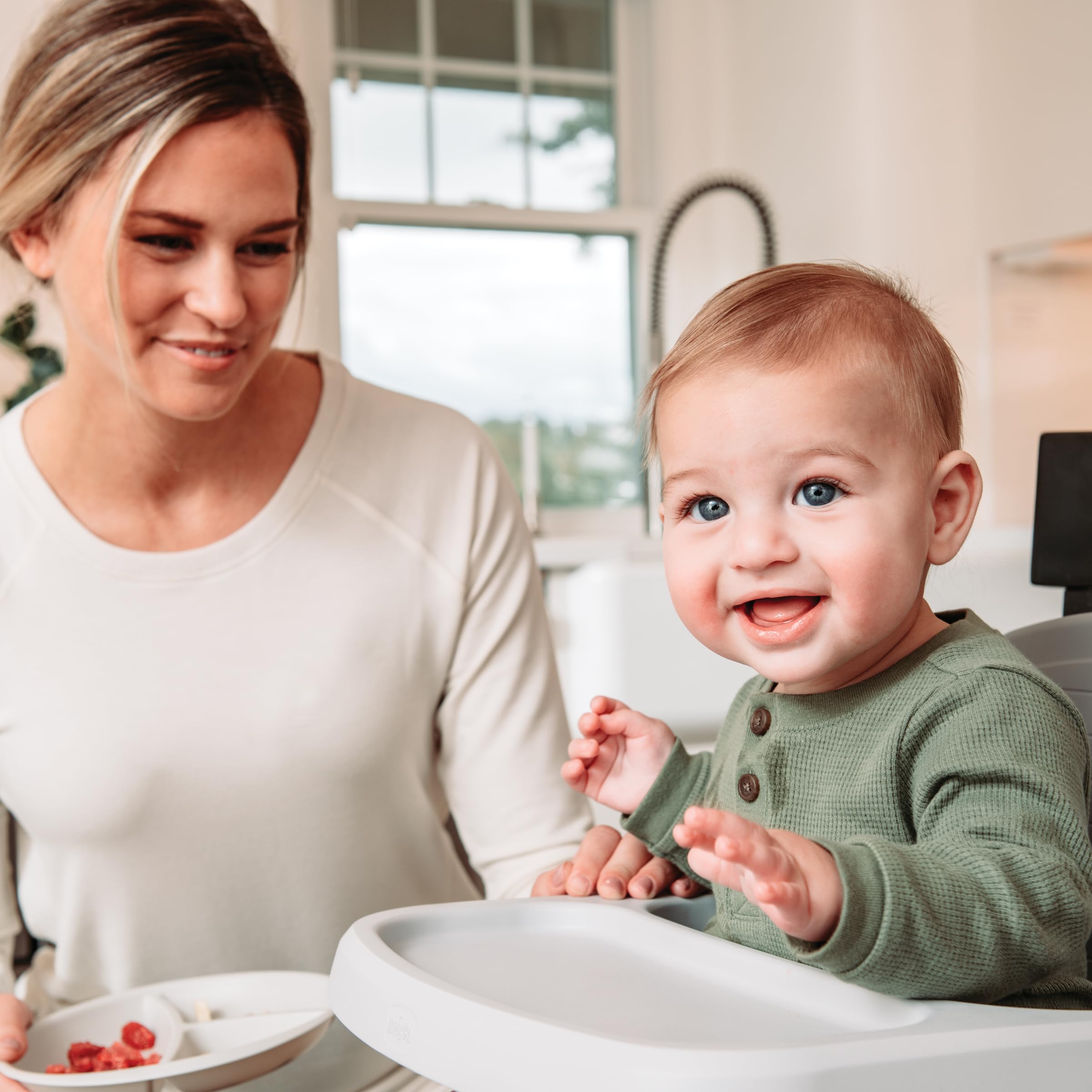 Chicco Bento Booster 3-in-1 Portable Booster Seat for Table, Feeding Seat and Toddler Chair for Babies and Toddlers, for Children up to 50 lbs., Lightweight, Compact Fold | Oyster/Grey