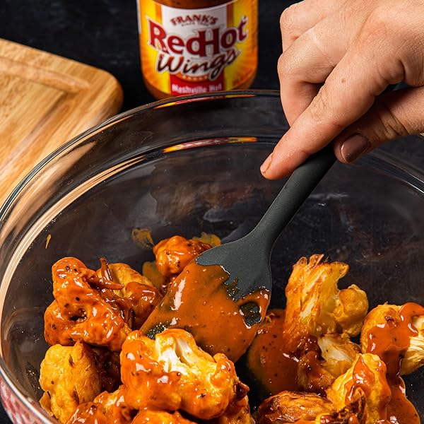 FRANK’S REDHOT NASHVILLE HOT WINGS SAUCE, 12 FL OZ