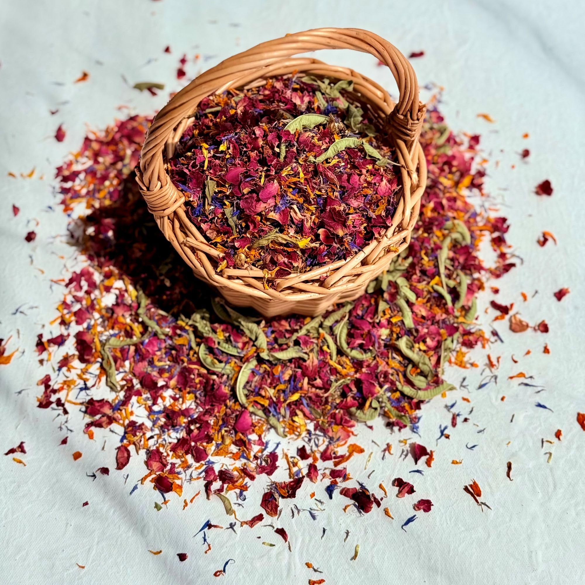 Natural Petal Confetti - 1 Litre - 'Caribbean Dream' mix of Burgundy Rose, Orange Marigold, Blue Cornflower and Lemon Verbena - Biodegradable (328)