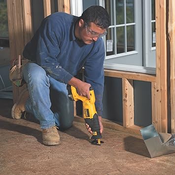 DEWALT DC385B Reciprocating Saws product image 3