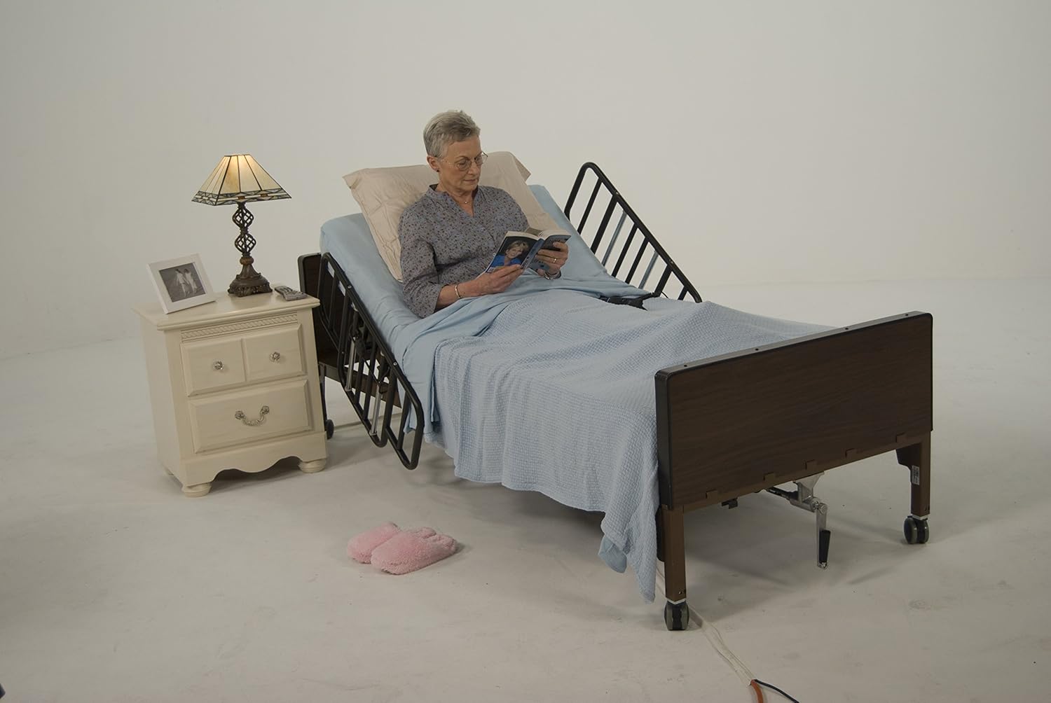 Drive Medical No Gap Deluxe Half Length Side Bed Rails with Brown Vein Finish, Brown Vein, Half Length: Health & Personal Care
