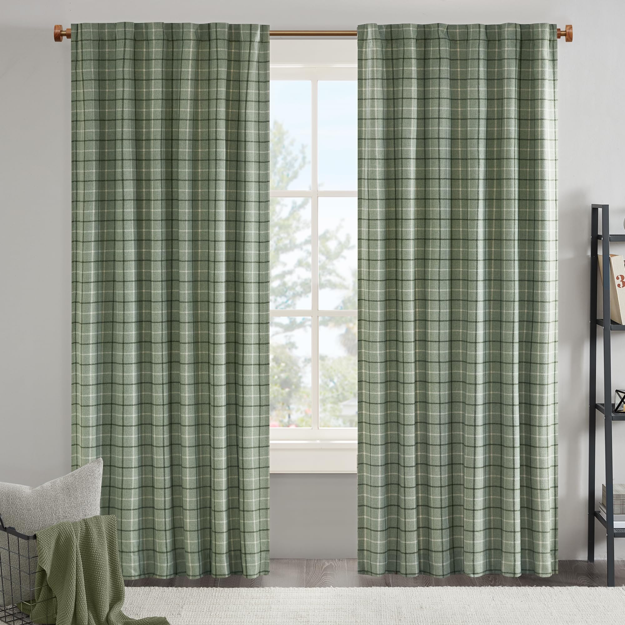 Madison Park Anaheim Cabin Plaid Curtain Window, Thermal Insulated Fleece Lining, Living Room Decor Room Darkening Drape for Bedroom, 1-Single Panel Pack, 50" x 84" Rod Pocket, Green Image