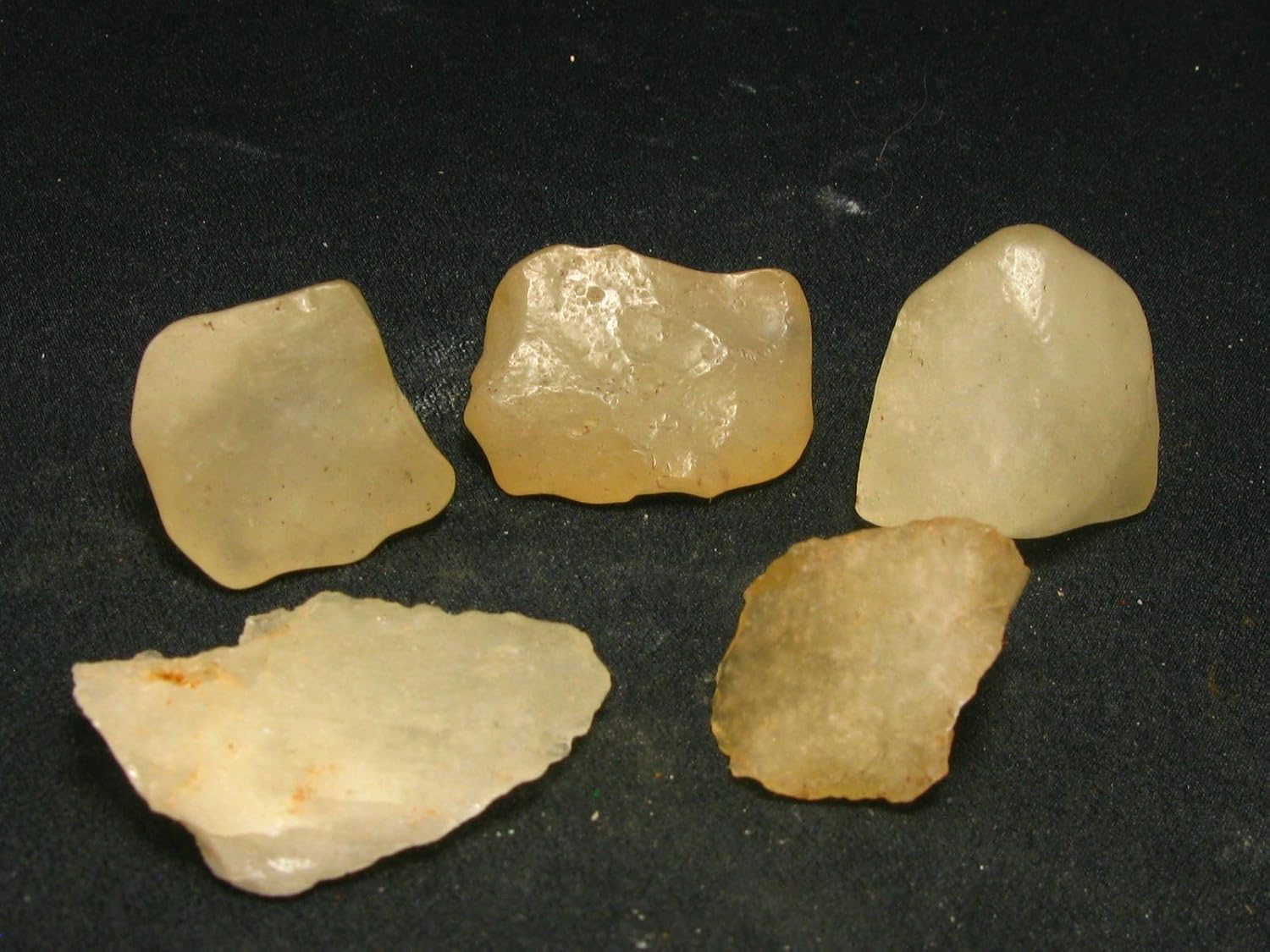 Amazon Com One 1 Libyan Gold Tektite Glass From Libya 1 0 Amazon Com One 1 Libyan Gold Tektite Glass From Libya 1 0