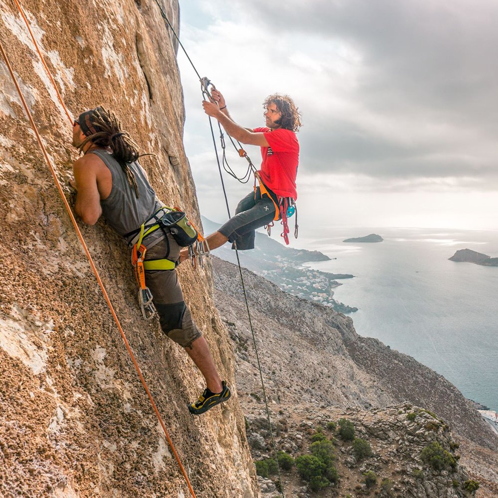 No Tie Shoelaces for Kids and Teenagers Outdoor Sports - Best in Sports Fan Shoe Laces – Waterproof Silicon Flat Elastic Athletic Running Shoe Laces for Sneaker Boots Board Shoes and Casual Shoes