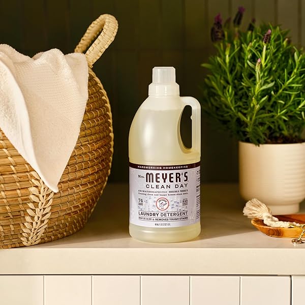 MRS. MEYER’S CLEAN DAY LIQUID LAUNDRY DETERGENT, INFUSED WITH ESSENTIAL OILS, LAVENDER, 64 OZ (64 LOADS)