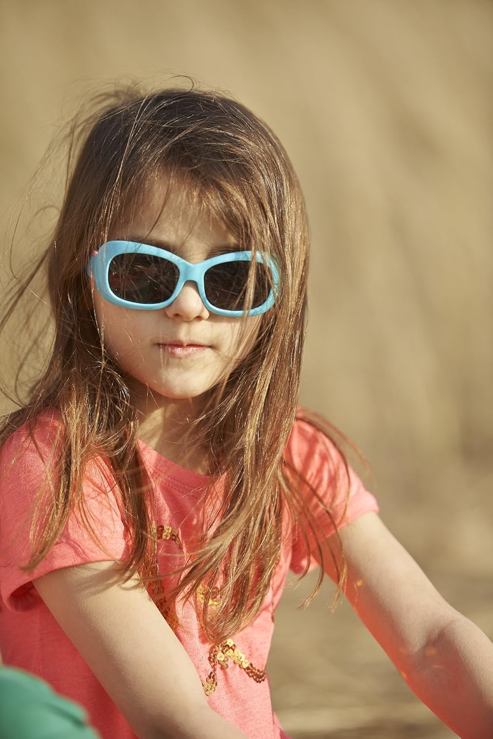 Стрижки для девочек 5 лет. Сэнди хук. Девушки 7 лет. Очки детские солнцезащитные. Прически для девочек 7 лет.