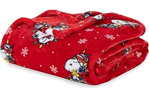 Berkshire Blanket Peanuts® VelvetLoft® Cute Character Snoopy Plush Blanket, Snoopy Loves Christmas Lights Red(60in x 70in)