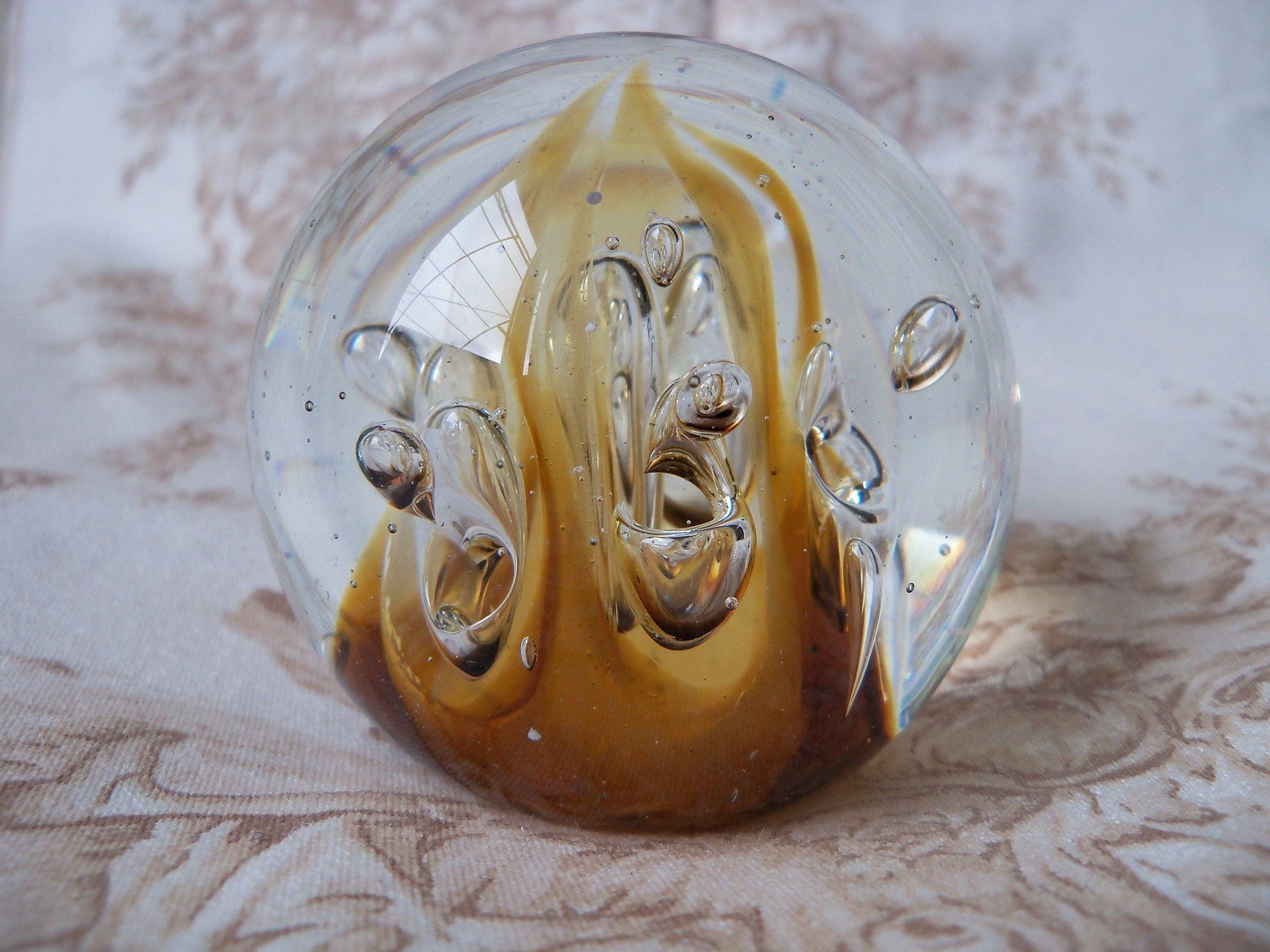 Pfrontenschmuck secretgarden-deco Orange Large Transparent Bubbles Blown Murano Style Paperweight
